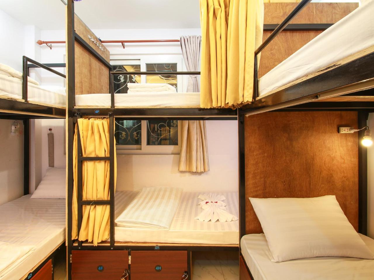Khách sạn nang Away *